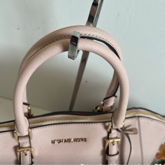 Michael Kors 2 Way Bag - Picture 5 of 10